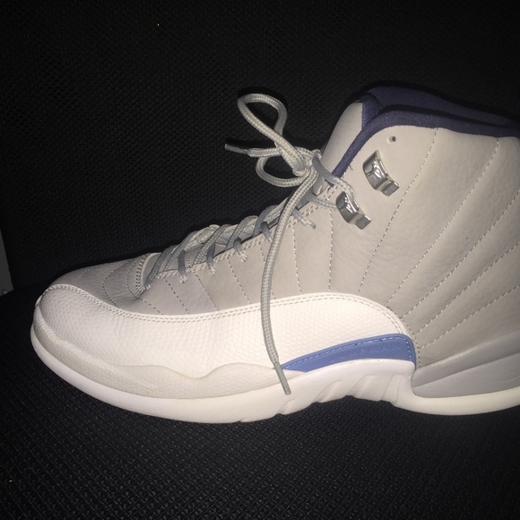 Mens Air Jordan 12 Retro in Size 10.5 - Picture 1 of 3